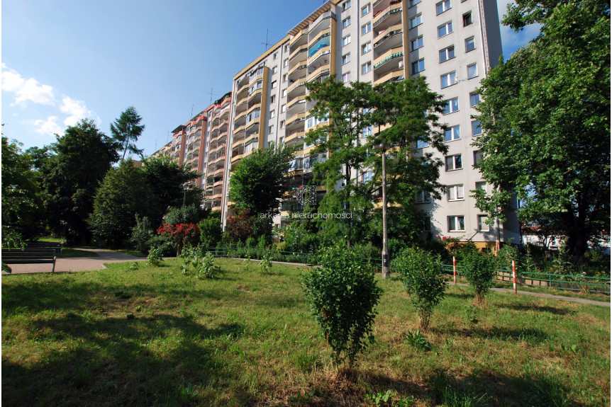 Kraków, Kraków-Śródmieście, Ugorek, Janusza Meissnera, Słoneczne mieszkanie 3 pokojowe, balkon, piwnica.